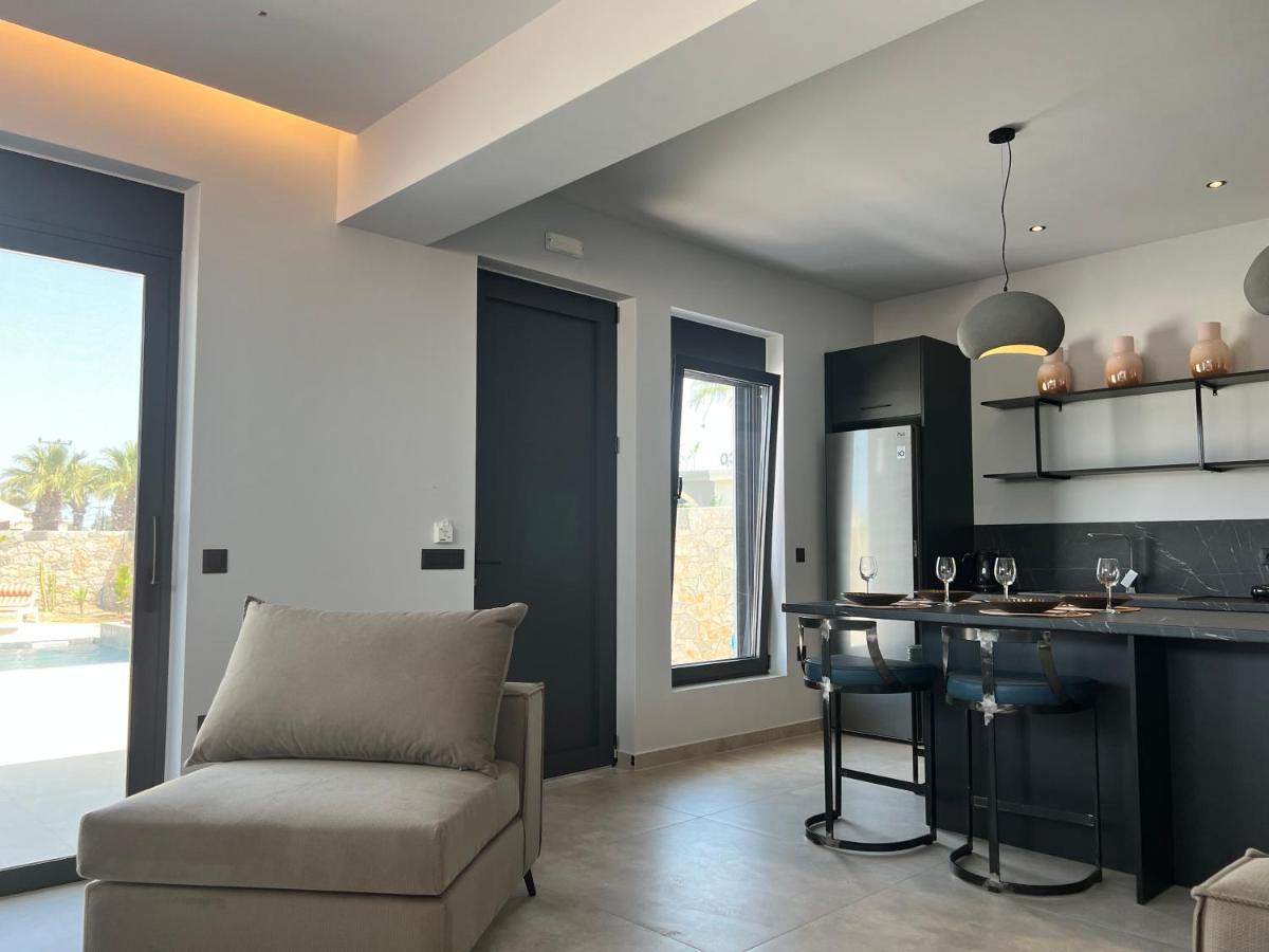 Cora May Central Villa With Private Pool 200M To The Beach Faliraki Exterior foto